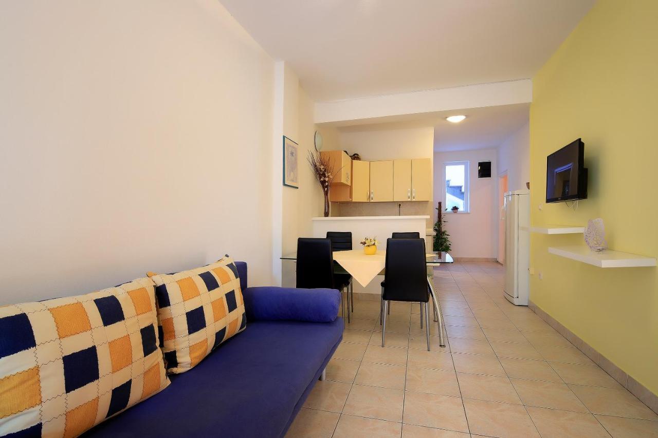 Apartments Lola Novalja Kültér fotó